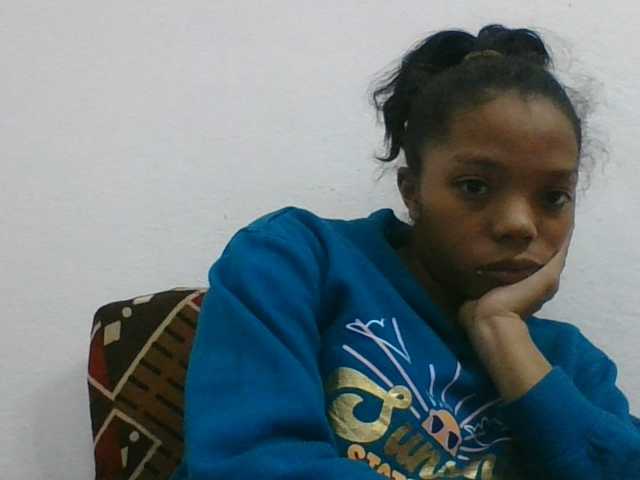 rosah1a live cam on BongaCams