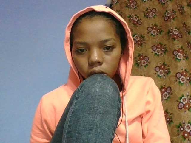 rosah1a live cam on BongaCams