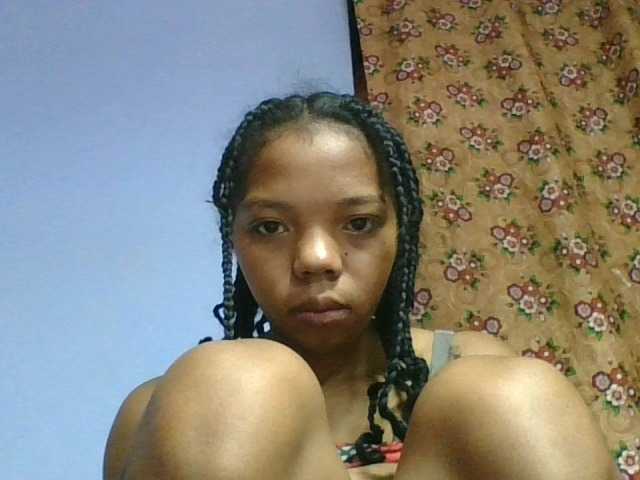 rosah1a live cam on BongaCams
