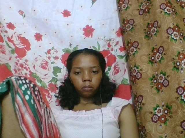 rosah1a live cam on BongaCams