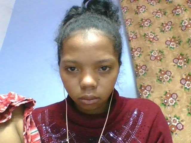 rosah1a live cam on BongaCams