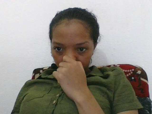 rosah1a live cam on BongaCams