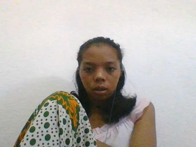 rosah1a live cam on BongaCams