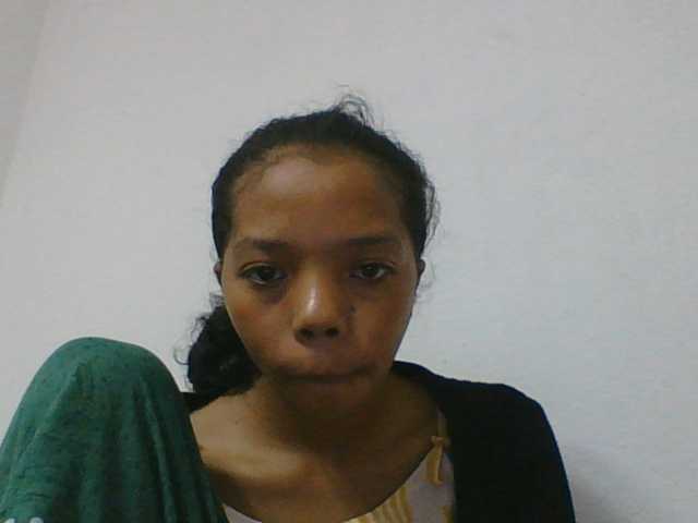 rosah1a live cam on BongaCams