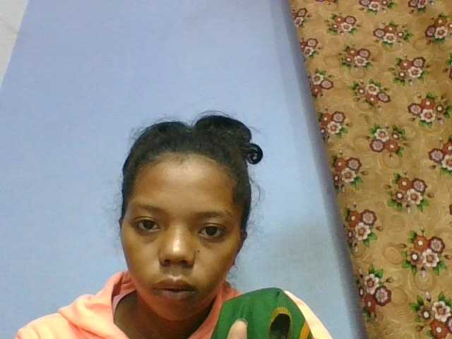 rosah1a live cam on BongaCams