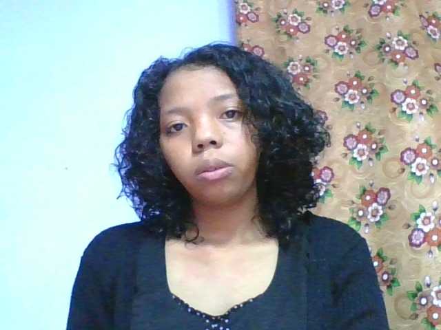 rosah1a live cam on BongaCams