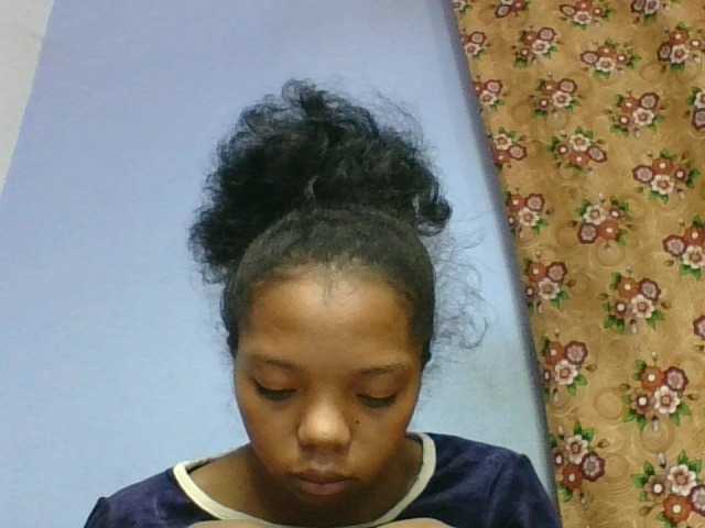 rosah1a live cam on BongaCams