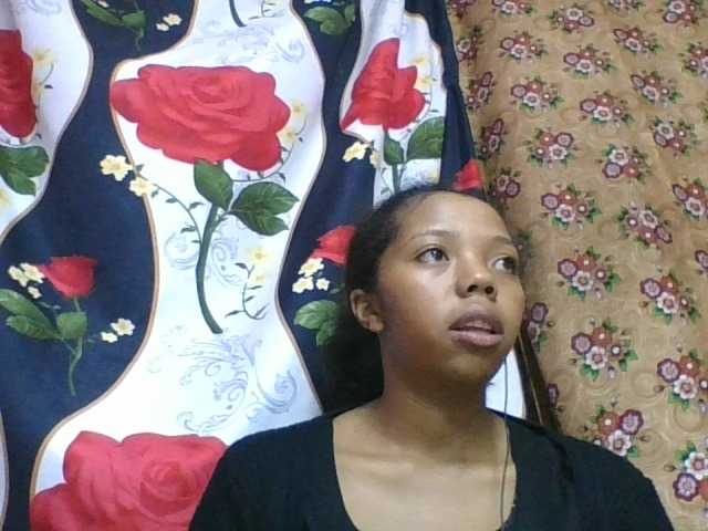 rosah1a live cam on BongaCams
