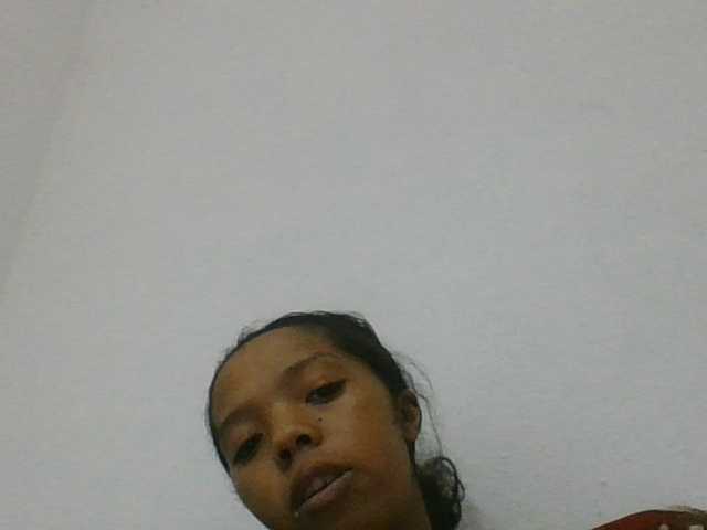 rosah1a live cam on BongaCams