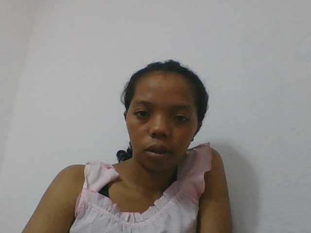 rosah1a live cam on BongaCams