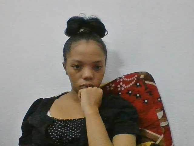 rosah1a live cam on BongaCams