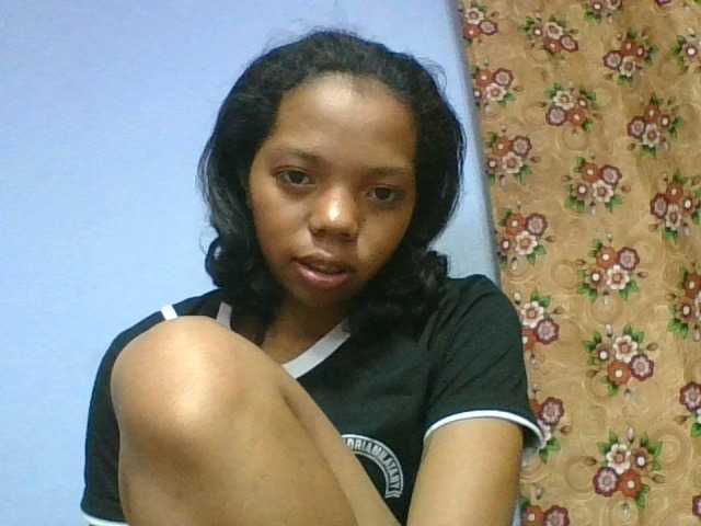 rosah1a live cam on BongaCams