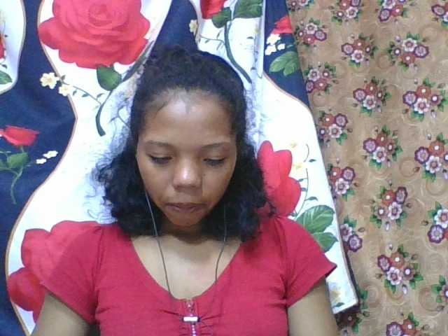 rosah1a live cam on BongaCams