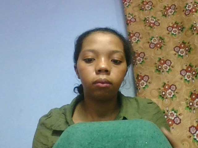 rosah1a live cam on BongaCams