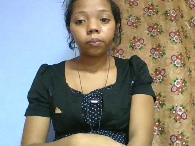 rosah1a live cam on BongaCams