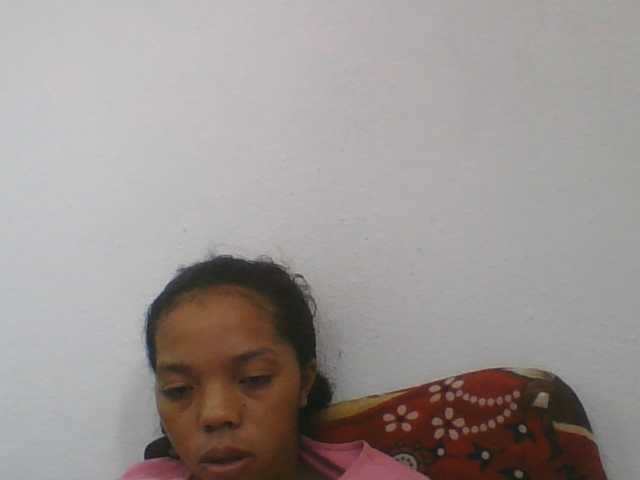 rosah1a live cam on BongaCams