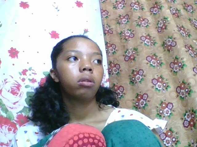 rosah1a live cam on BongaCams