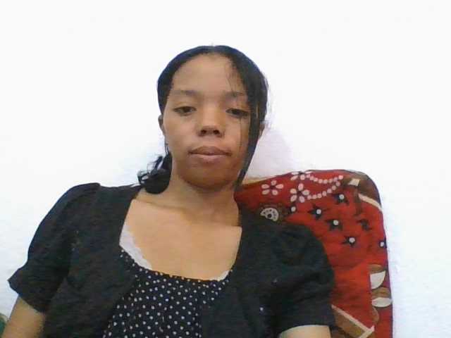 rosah1a live cam on BongaCams