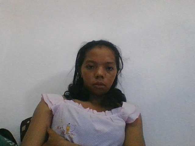 rosah1a live cam on BongaCams