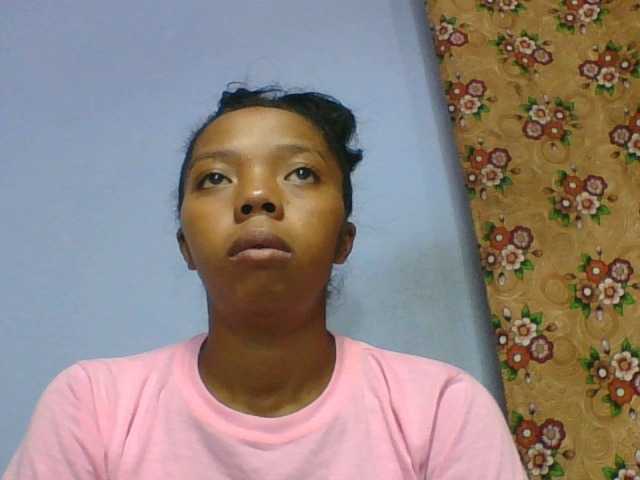 rosah1a live cam on BongaCams