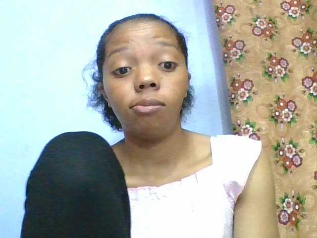 rosah1a live cam on BongaCams