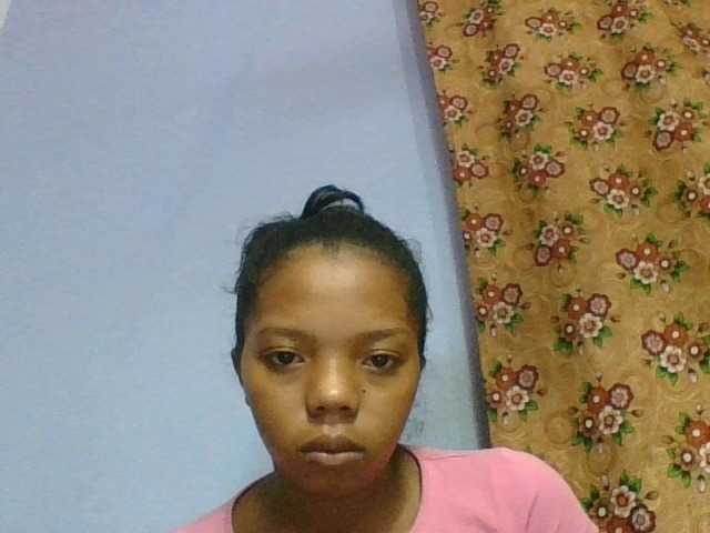 rosah1a live cam on BongaCams