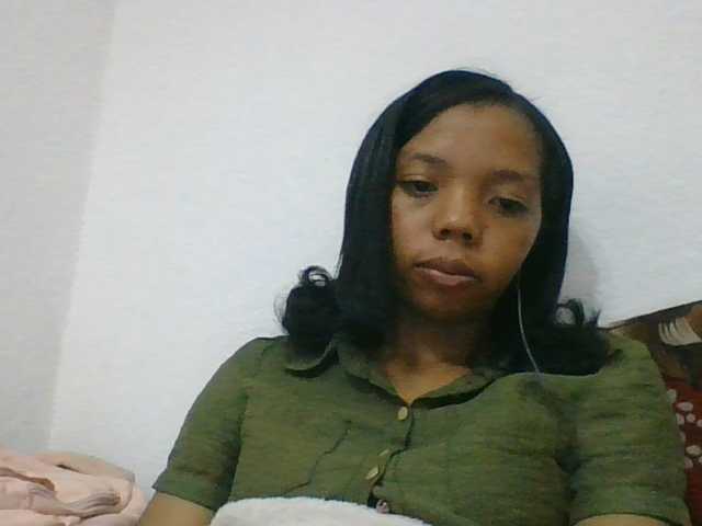 rosah1a live cam on BongaCams