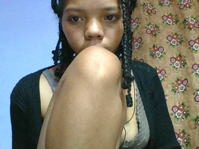rosah1a live cam on BongaCams
