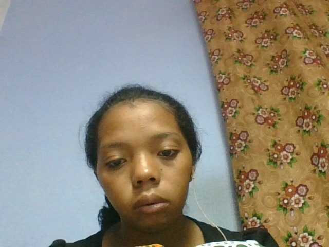 rosah1a live cam on BongaCams