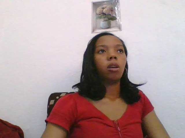 rosah1a live cam on BongaCams