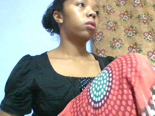 rosah1a live cam on BongaCams