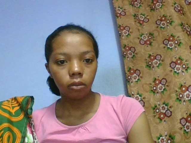 rosah1a live cam on BongaCams