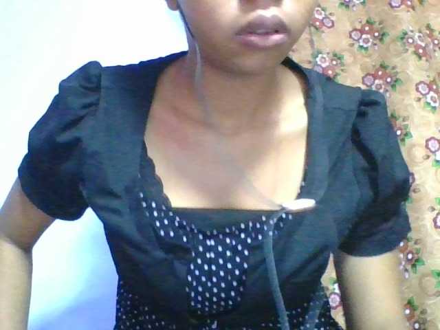 rosah1a live cam on BongaCams