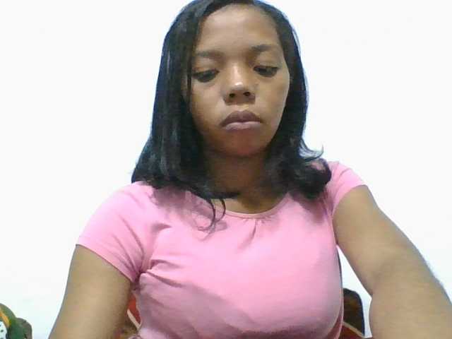 rosah1a live cam on BongaCams