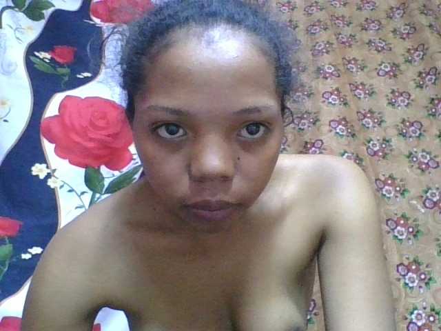 rosah1a live cam on BongaCams