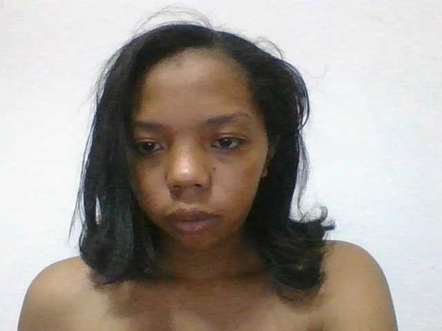 rosah1a live cam on BongaCams