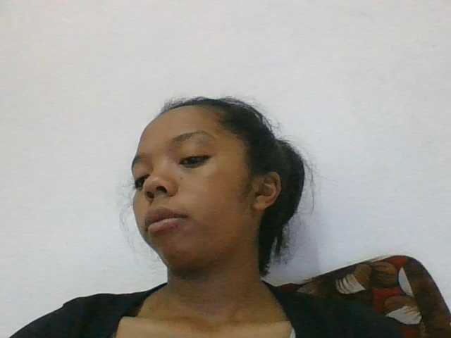 rosah1a live cam on BongaCams