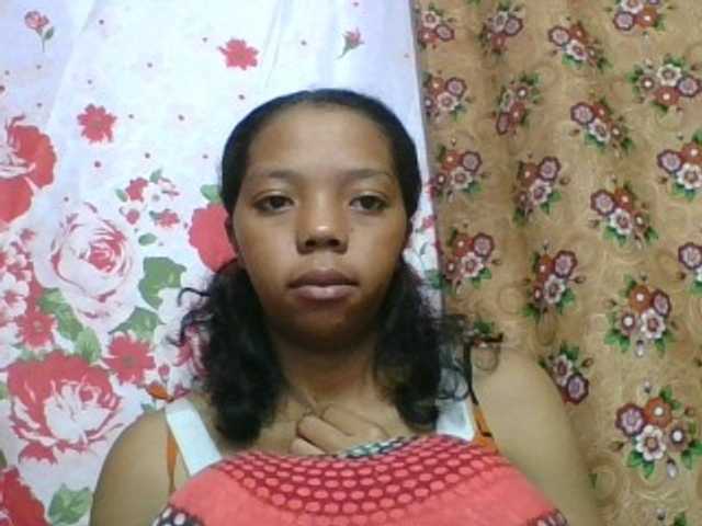 rosah1a live cam on BongaCams