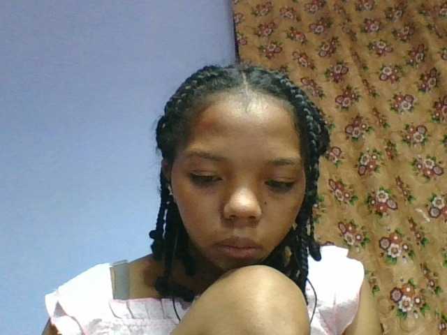 rosah1a live cam on BongaCams