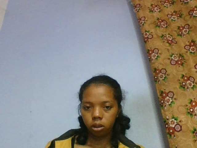 rosah1a live cam on BongaCams