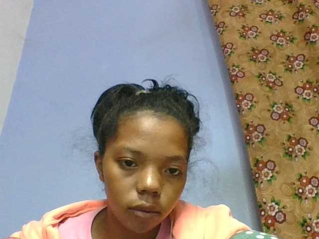 rosah1a live cam on BongaCams
