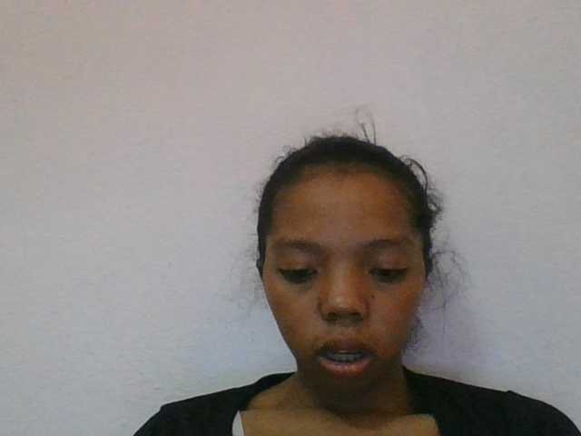 rosah1a live cam on BongaCams