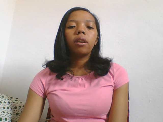 rosah1a live cam on BongaCams