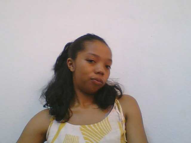 rosah1a live cam on BongaCams