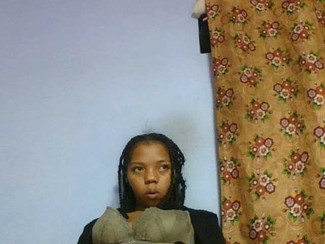 rosah1a live cam on BongaCams