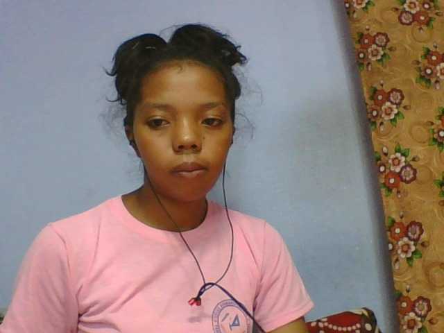 rosah1a live cam on BongaCams