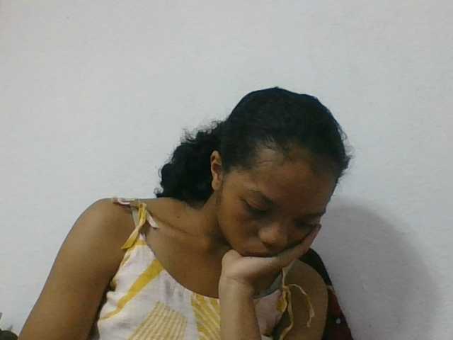 rosah1a live cam on BongaCams