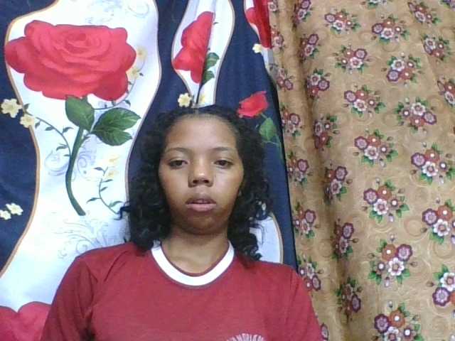 rosah1a live cam on BongaCams