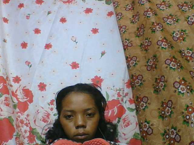 rosah1a live cam on BongaCams