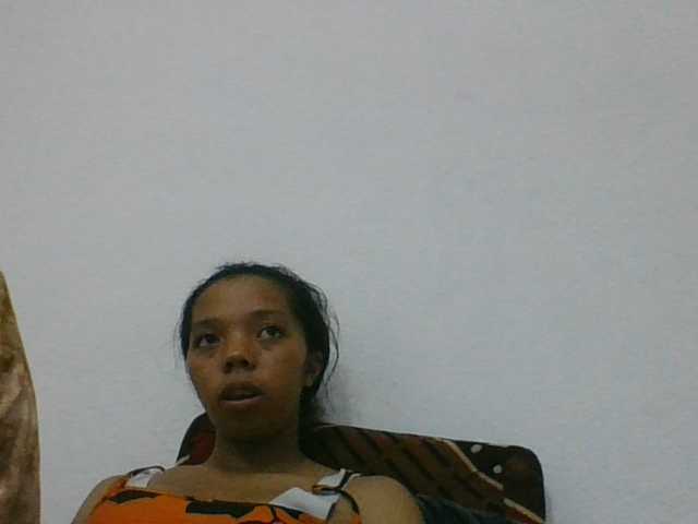 rosah1a live cam on BongaCams